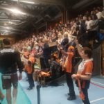 Lautstark gegen die Halle